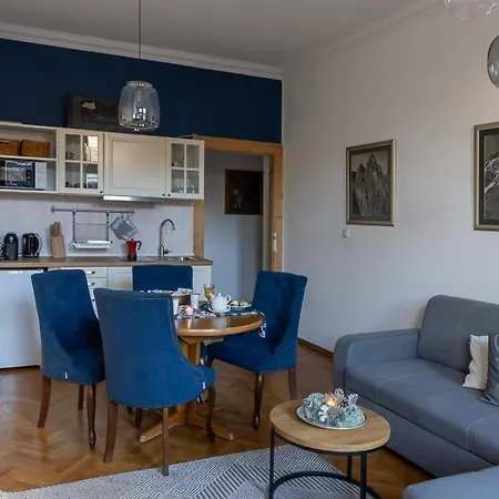 Tatra Club Centrum 자코파네