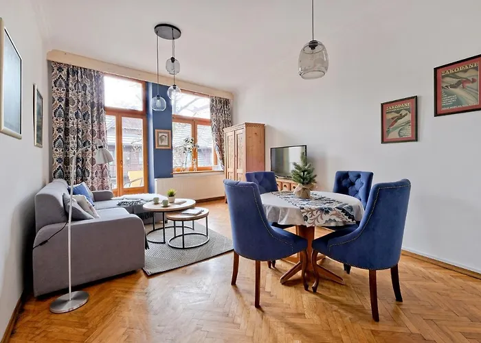 Tatra Club Centrum Апартаменты *